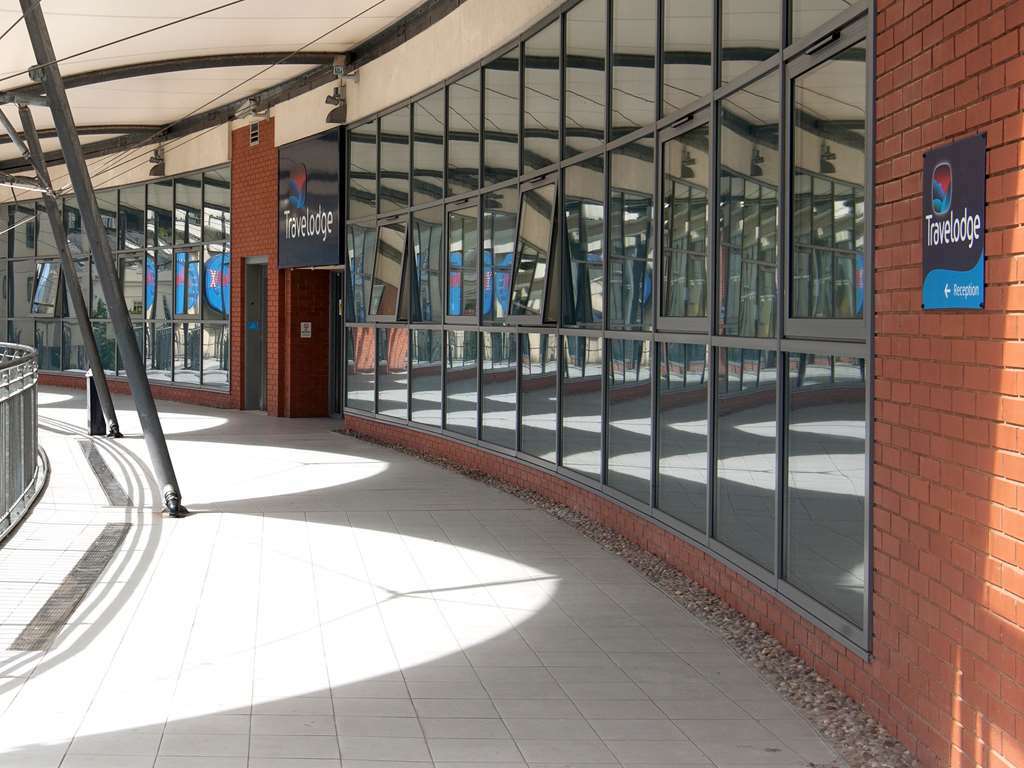 Travelodge Birmingham Central Broadway Plaza Eksteriør billede